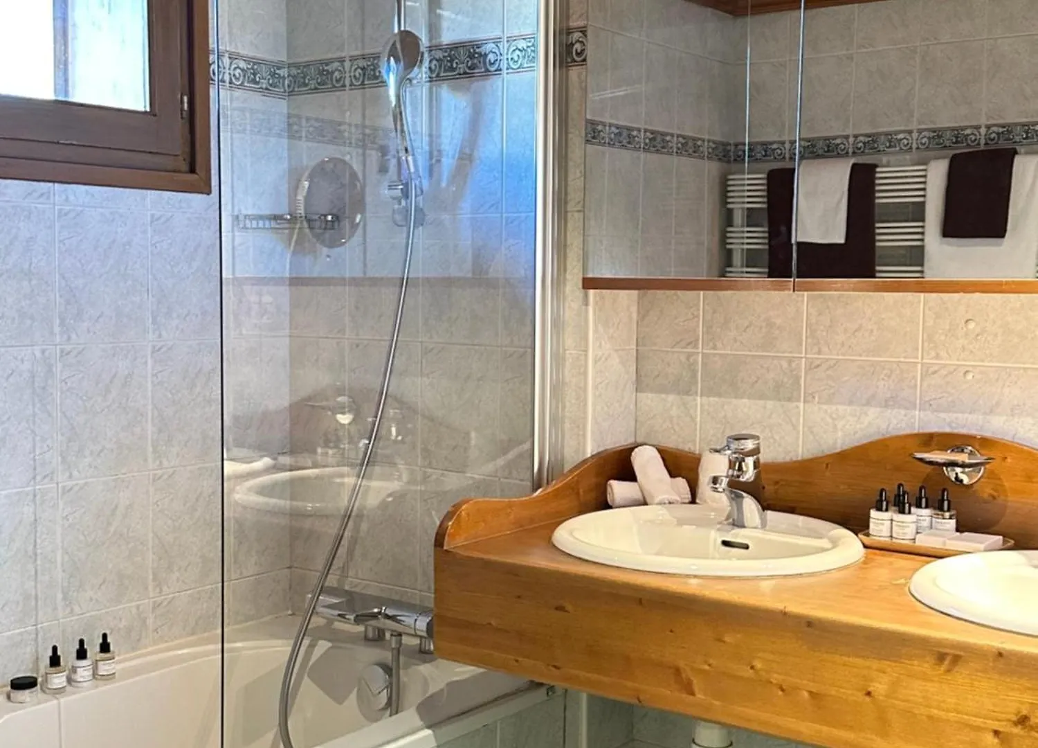****  Hotel Les Peupliers à Courchevel France